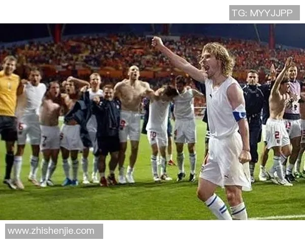 玛字头的足球明星们在绿茵场上的传奇故事与辉煌成就解析